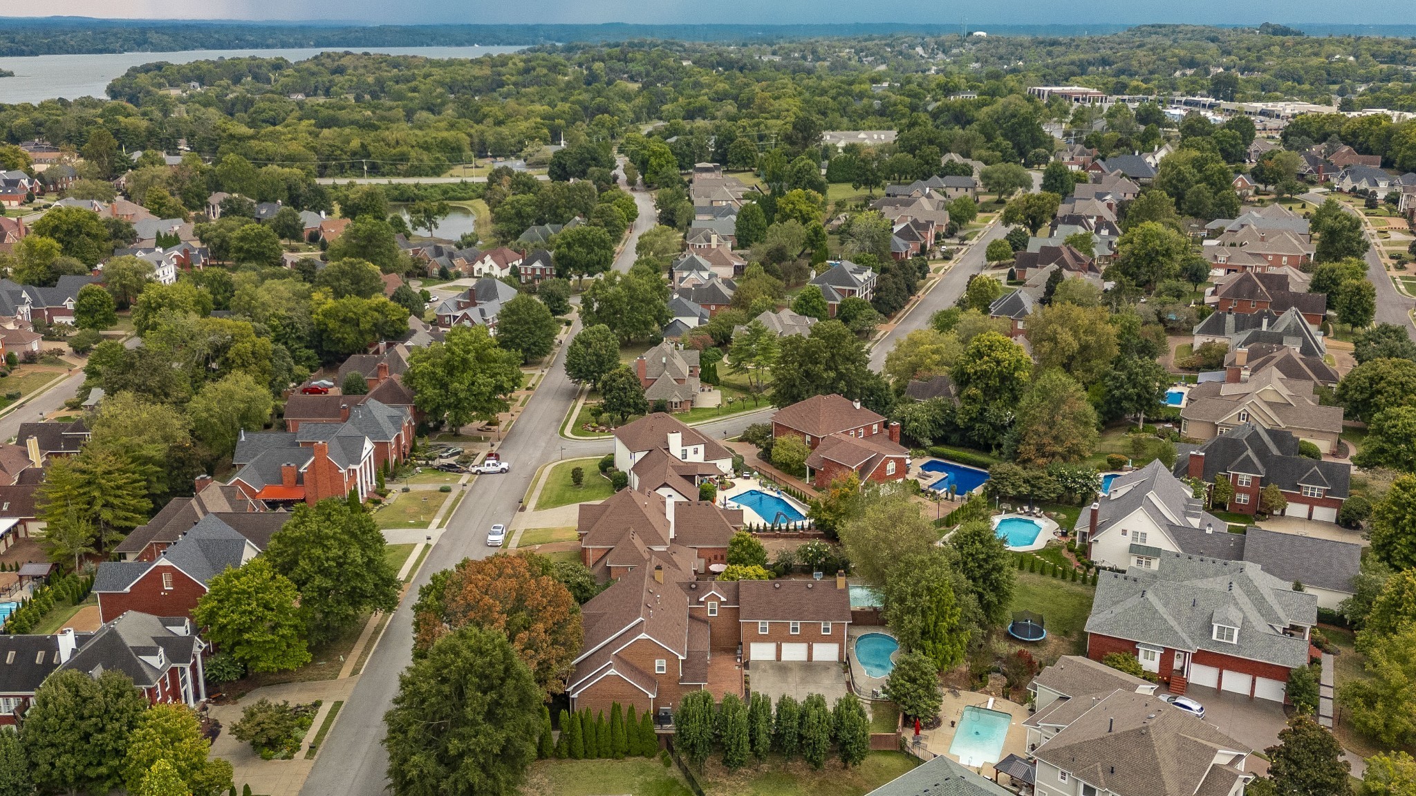 135 N Country Club Drive Hendersonville TN 37075