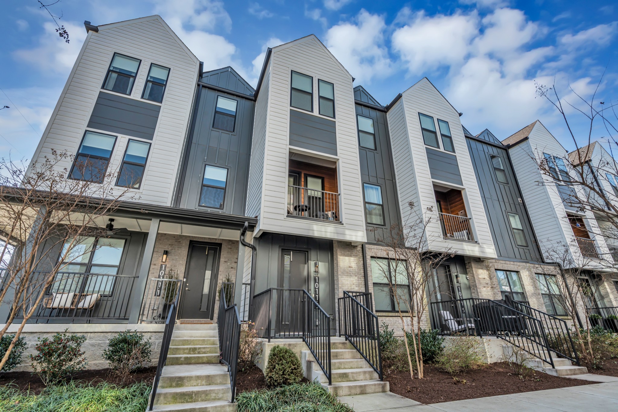 1011 44th Ave, N Nashville TN 37209