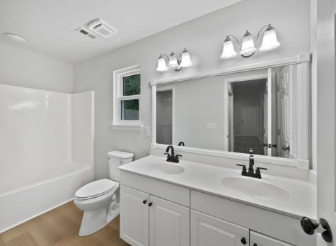 137 Sara Circle Lebanon TN 37090