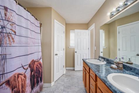 1228 Dellrose Drive Bell Buckle TN 37020
