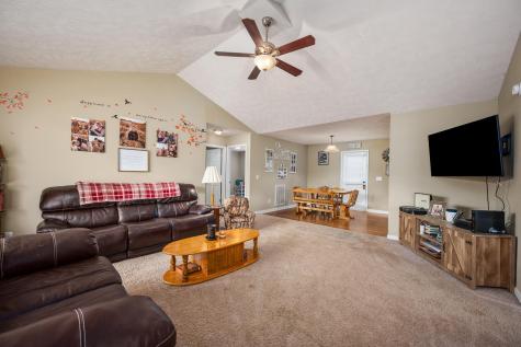 1228 Dellrose Drive Bell Buckle TN 37020