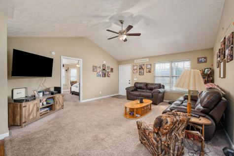 1228 Dellrose Drive Bell Buckle TN 37020