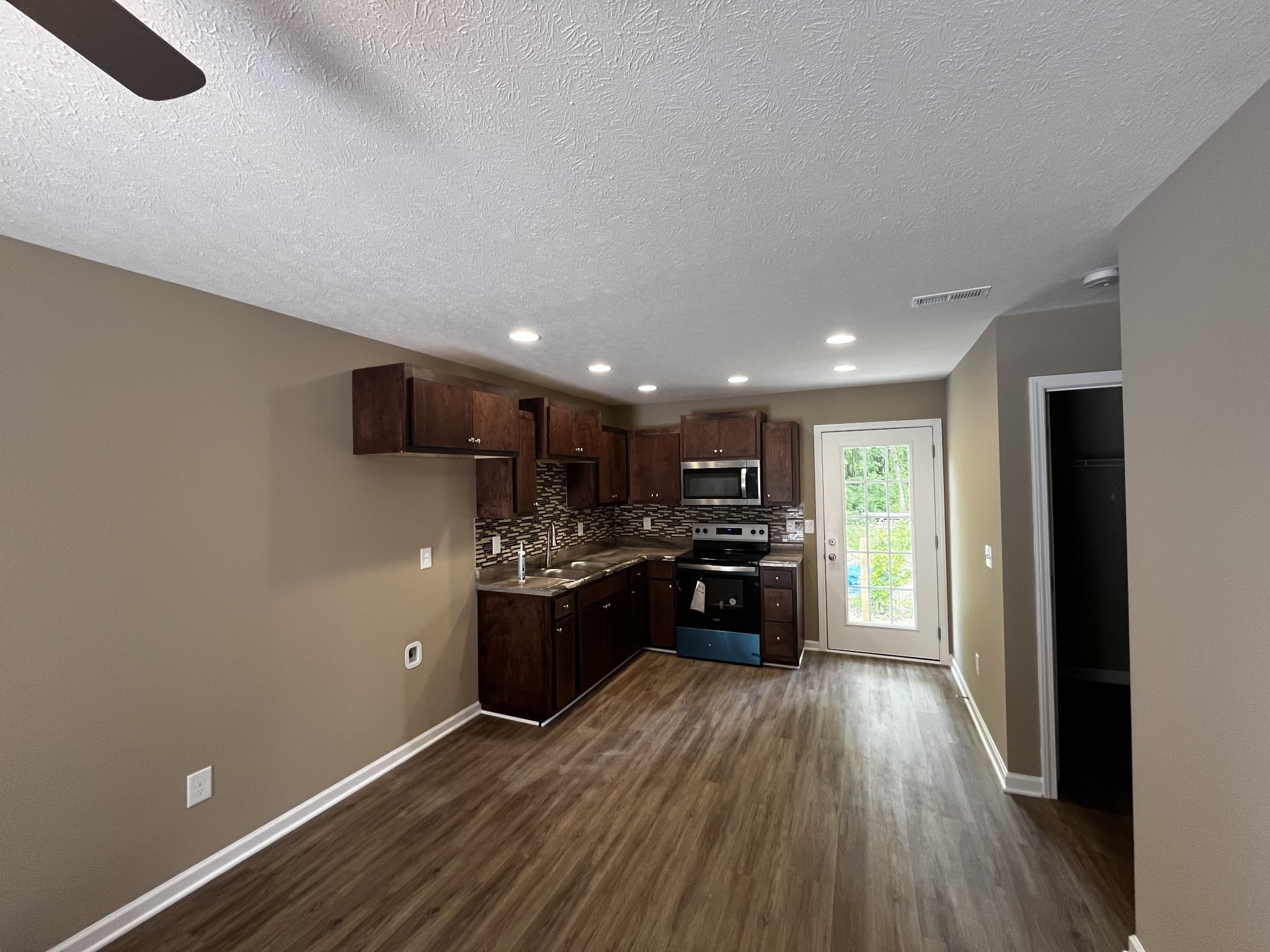 213 Thomas Street Tullahoma TN 37388