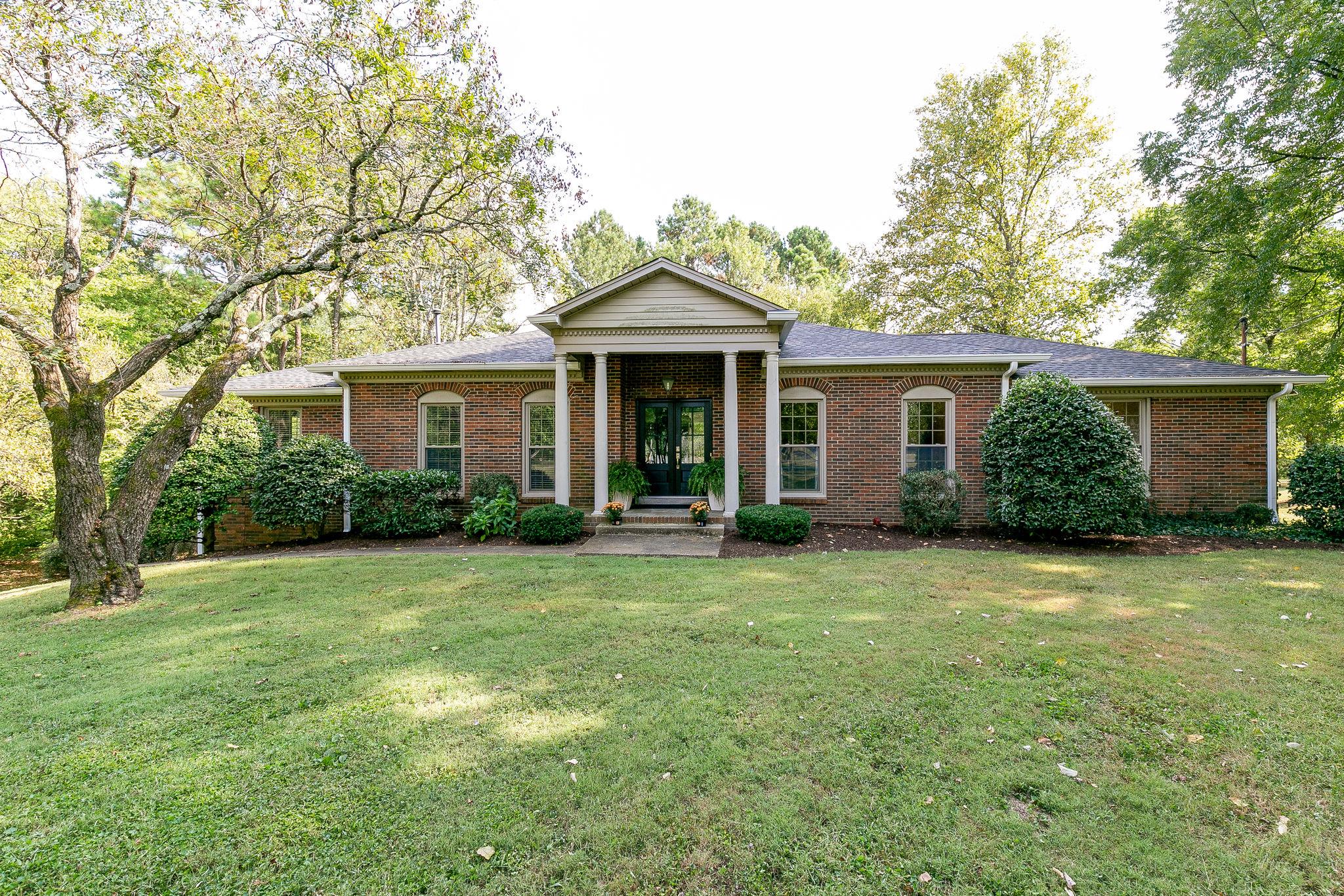 8011 Knoll Court Brentwood TN 37027
