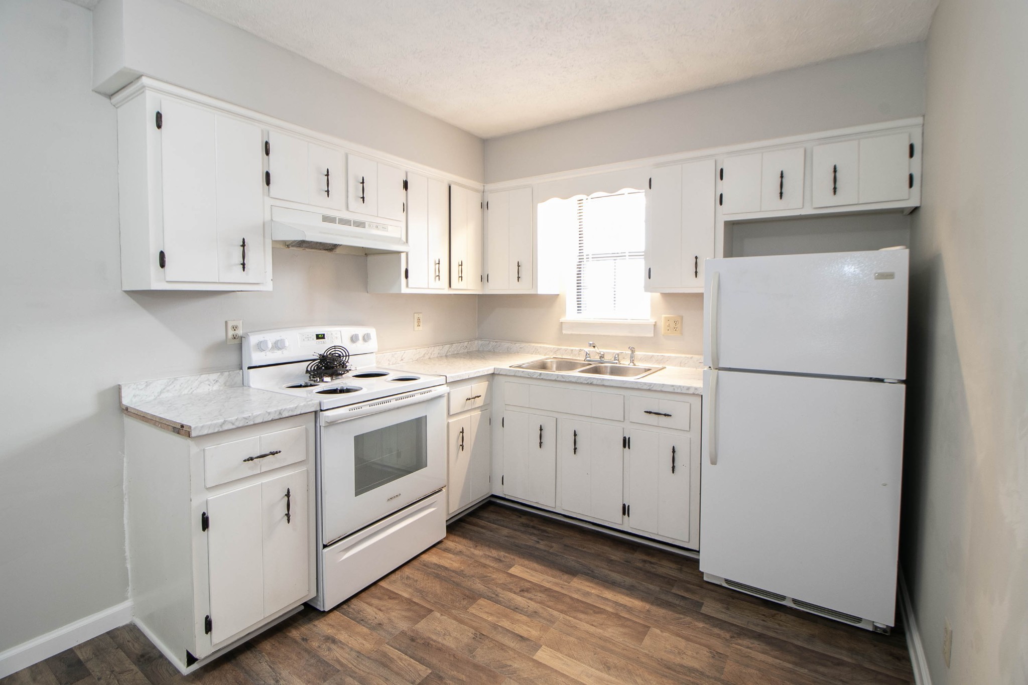 404 Thompsonville Lane #13 Oak Grove KY 42262