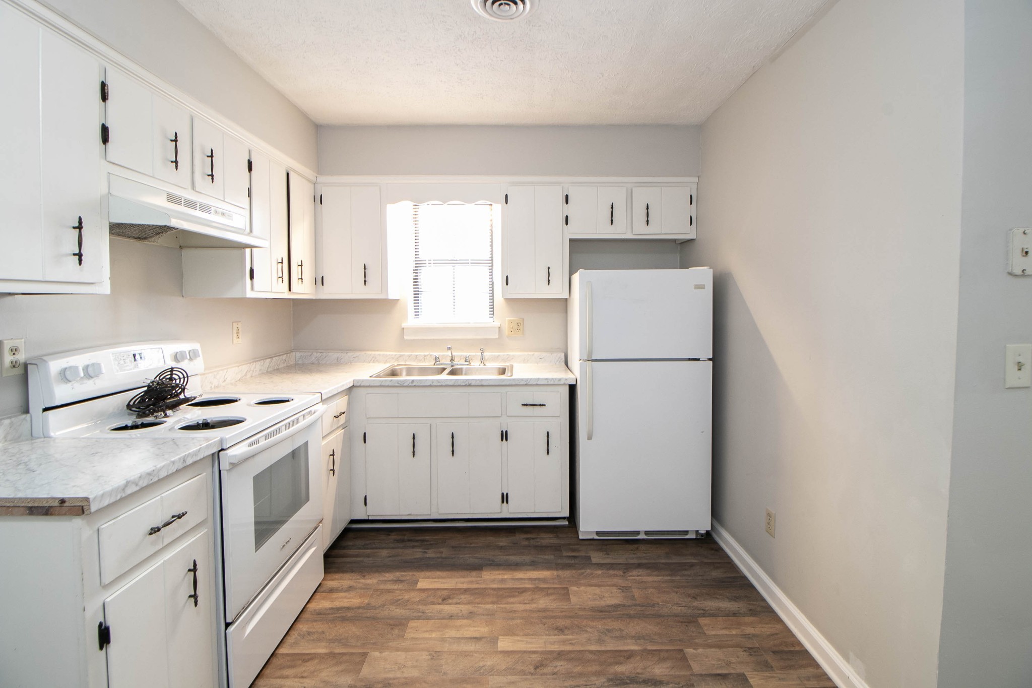404 Thompsonville Lane #13 Oak Grove KY 42262