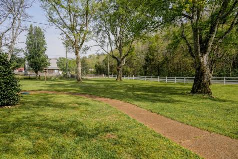 1199 Willis Branch Road Goodlettsville TN 37072