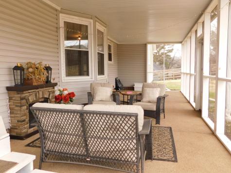 215 Elliott Court Columbia TN 38401