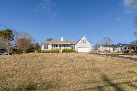 215 Elliott Court Columbia TN 38401