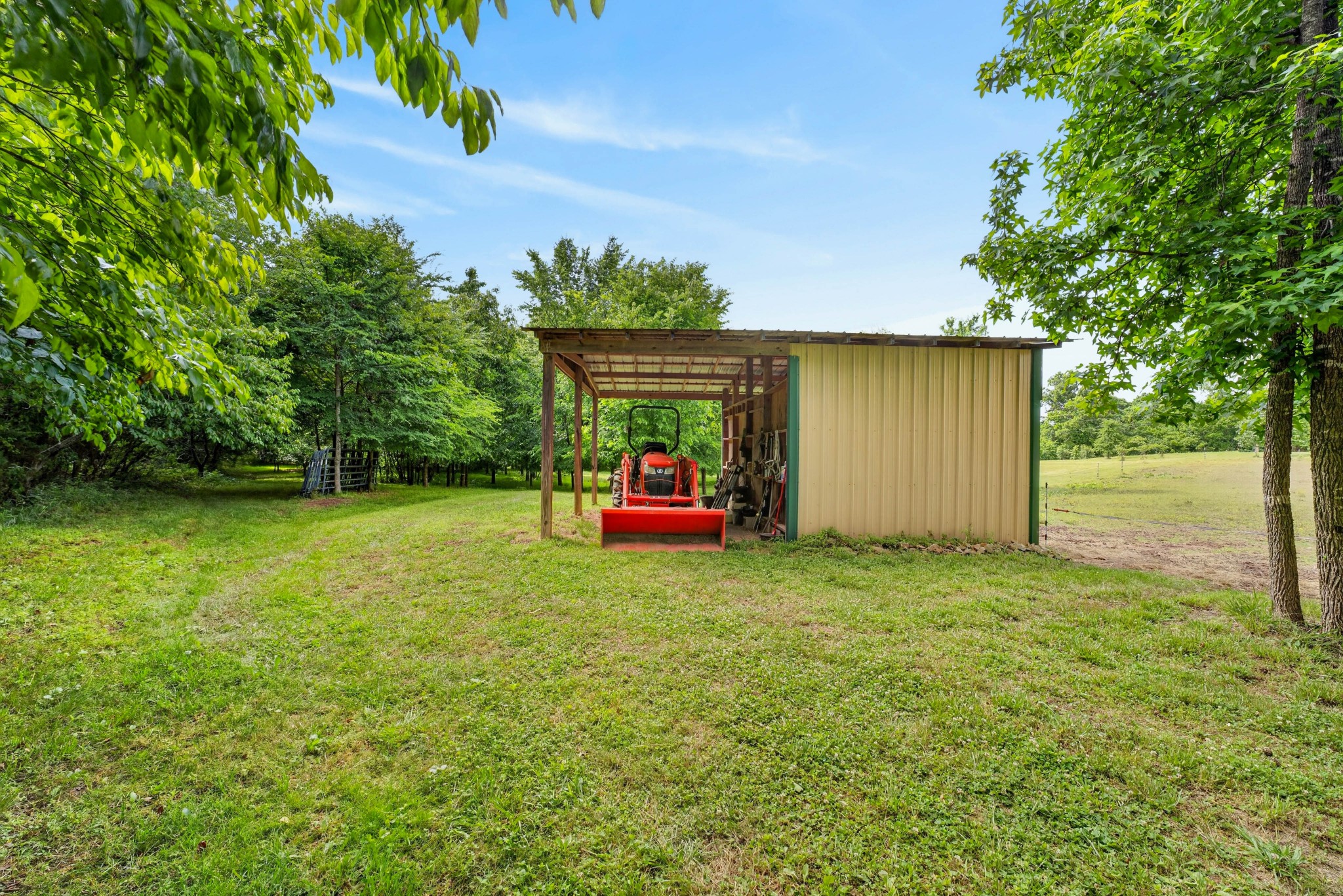1234 Floyd Hudgens Road Ashland City TN 37015