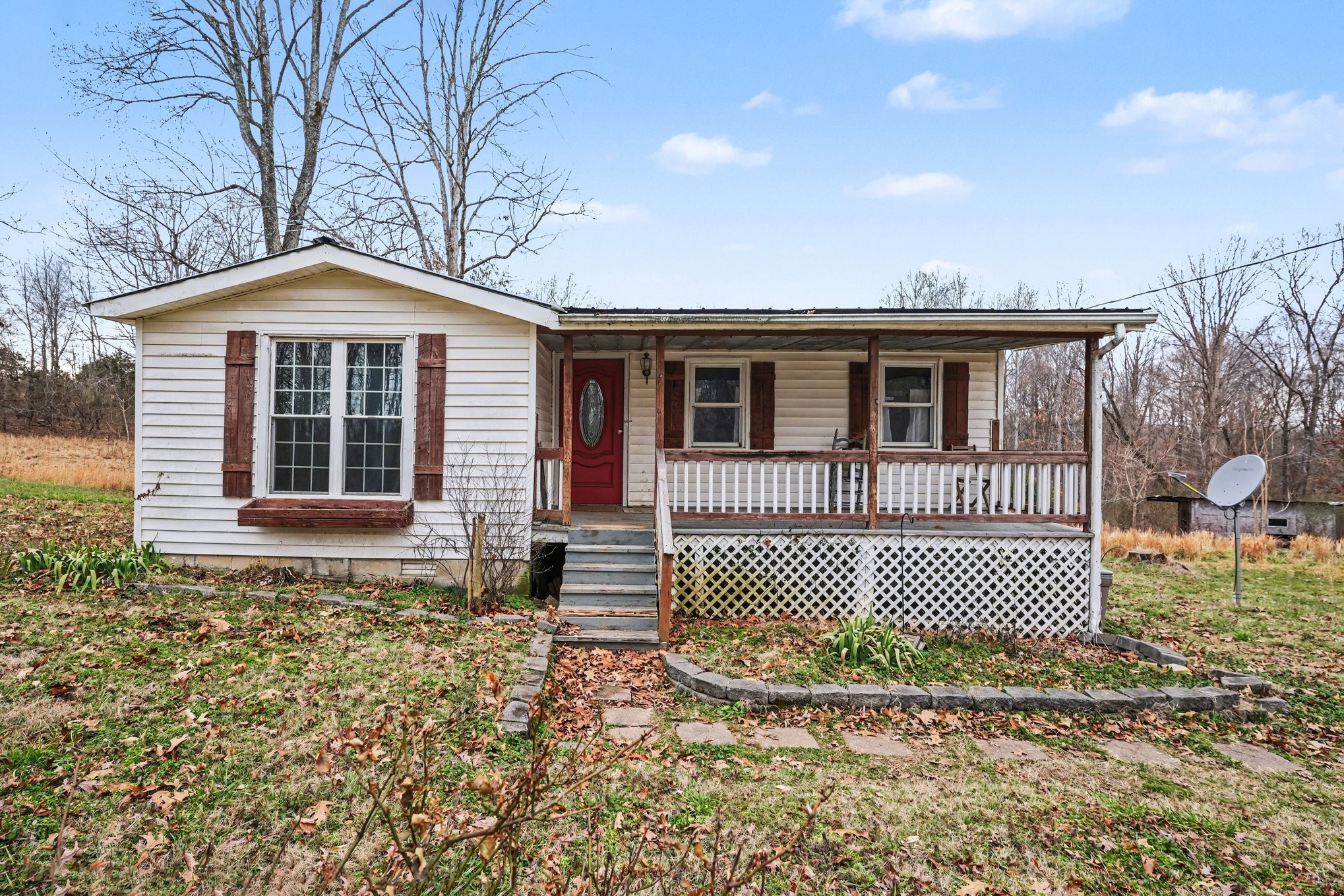 1323 Old Stage Road Charlotte TN 37036