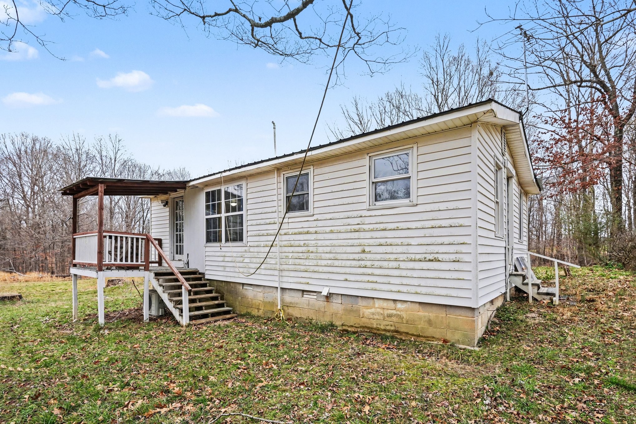 1323 Old Stage Road Charlotte TN 37036