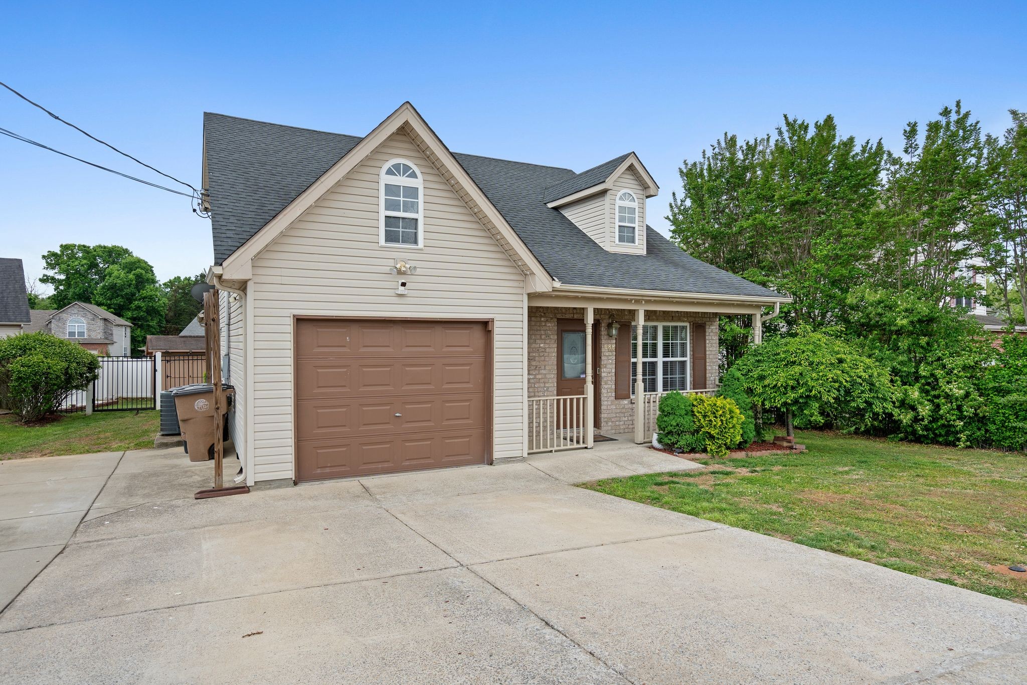 888 Pin Oak Drive Antioch TN 37013