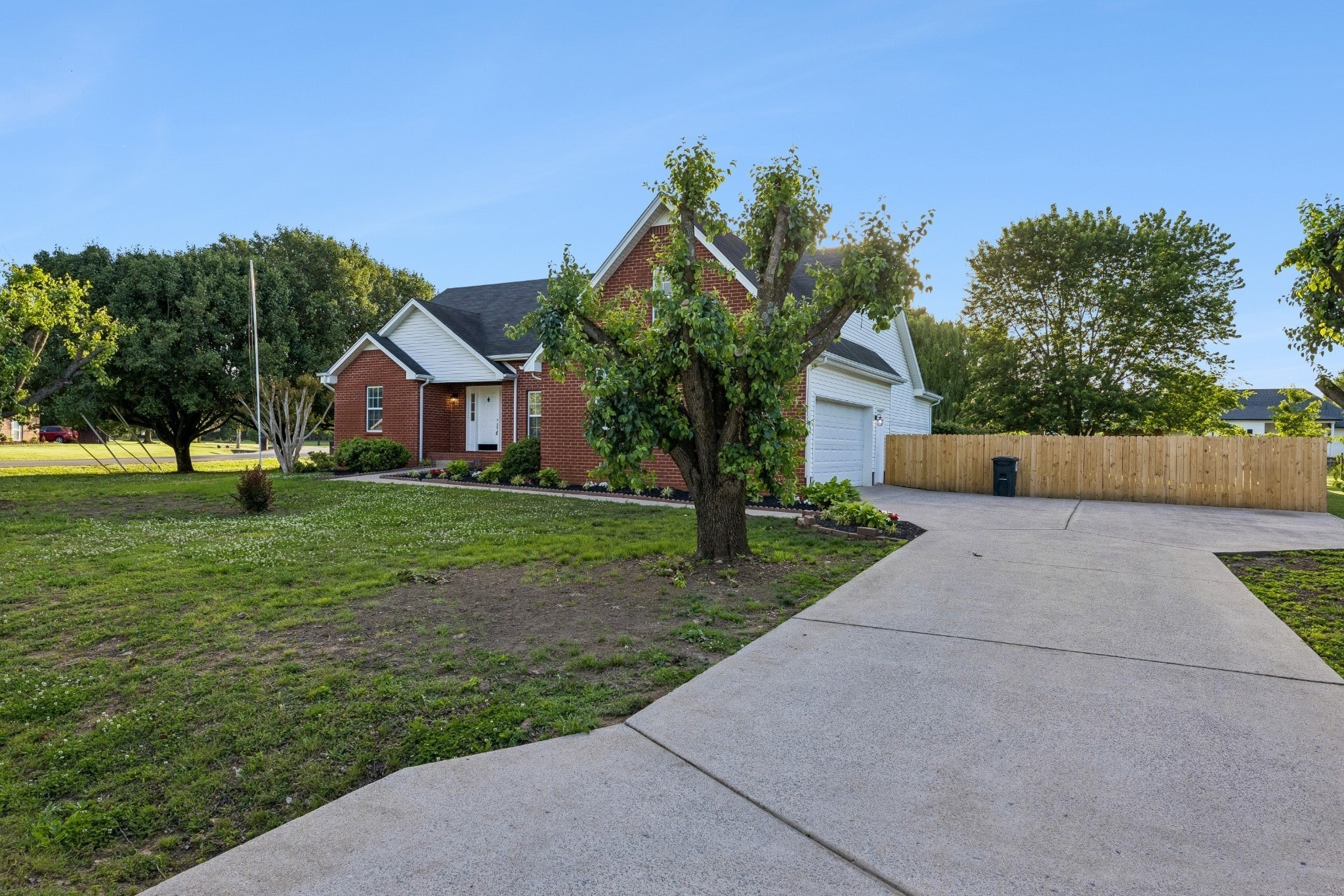 101 Chertsey Court Murfreesboro TN 37127