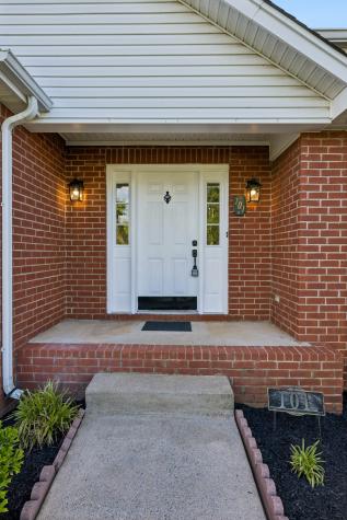 101 Chertsey Court Murfreesboro TN 37127