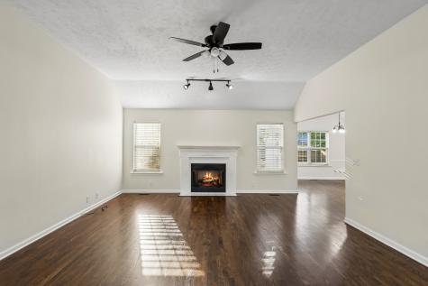 101 Chertsey Court Murfreesboro TN 37127