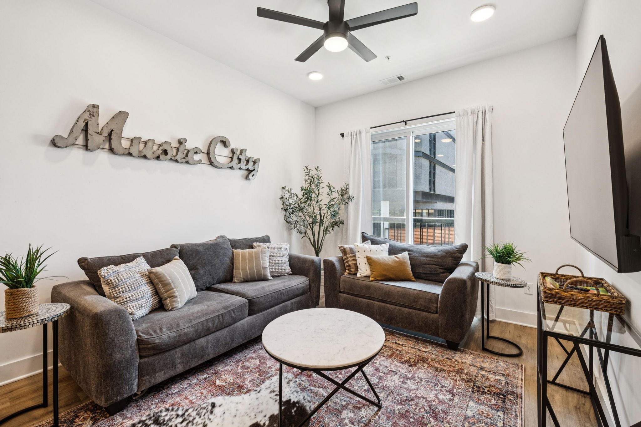 815 Main Street Nashville TN 37206