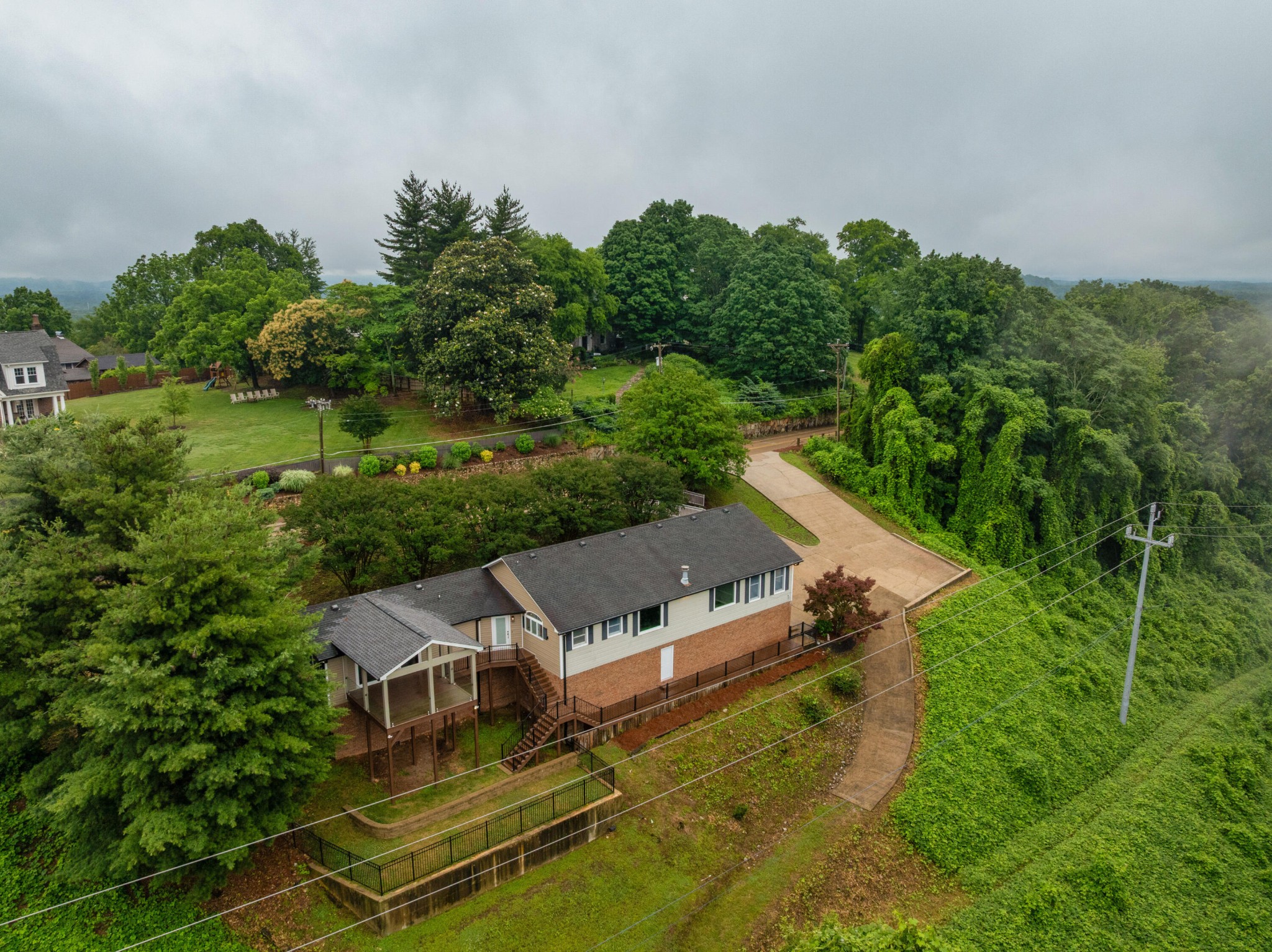 661 S Crest Road Chattanooga TN 37404
