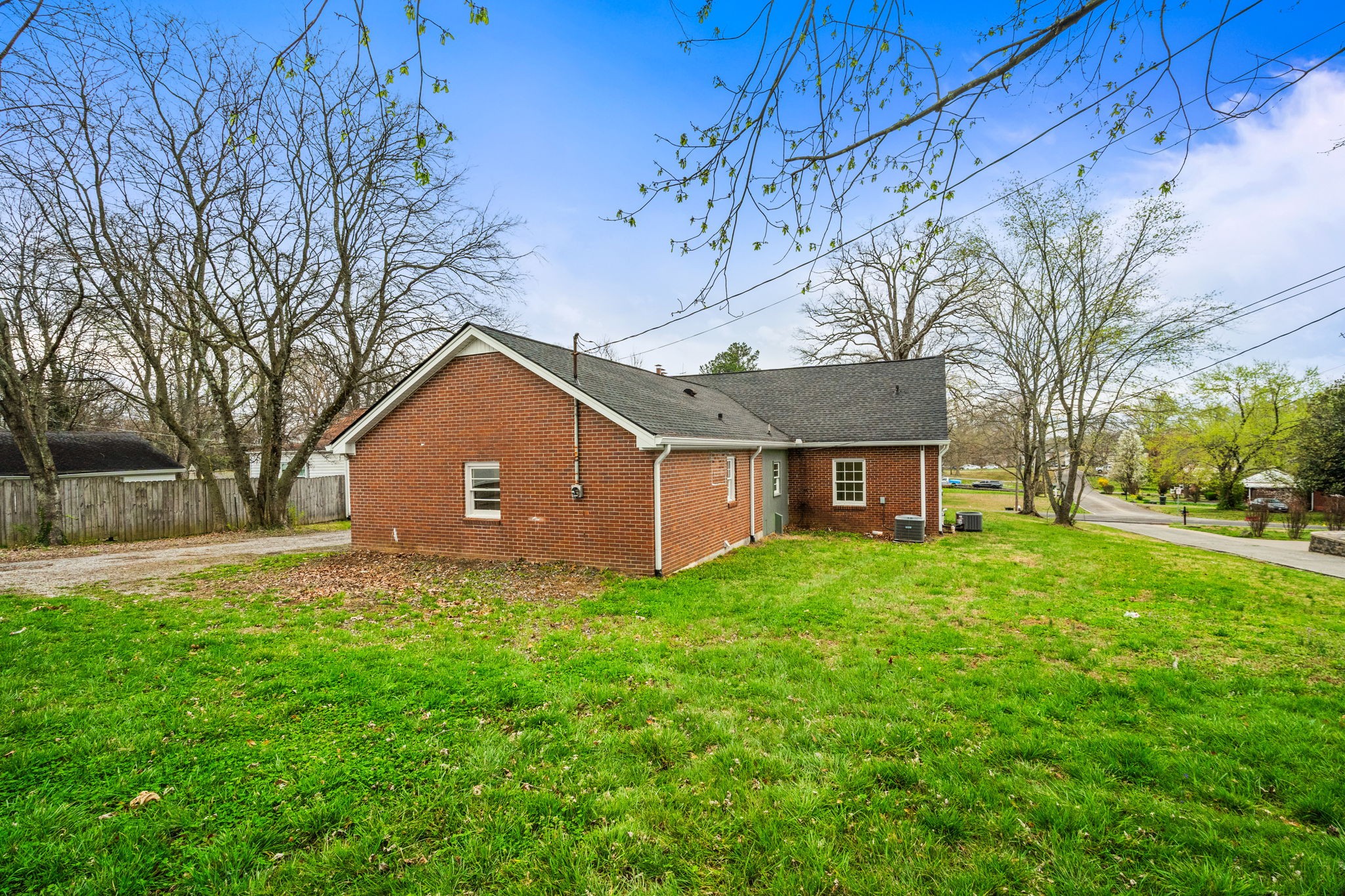 2302 Ruth Street Springfield TN 37172