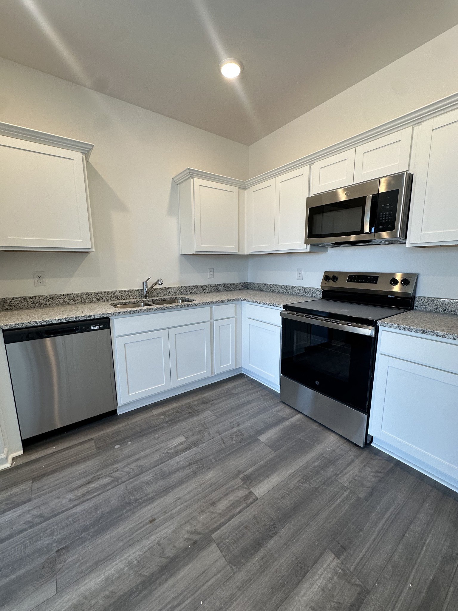 214 Darlington Drive Dickson TN 37055