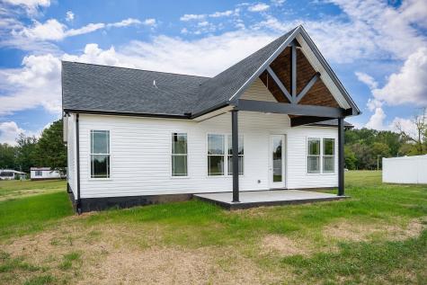 1095 Arch Cope Road Morrison TN 37357
