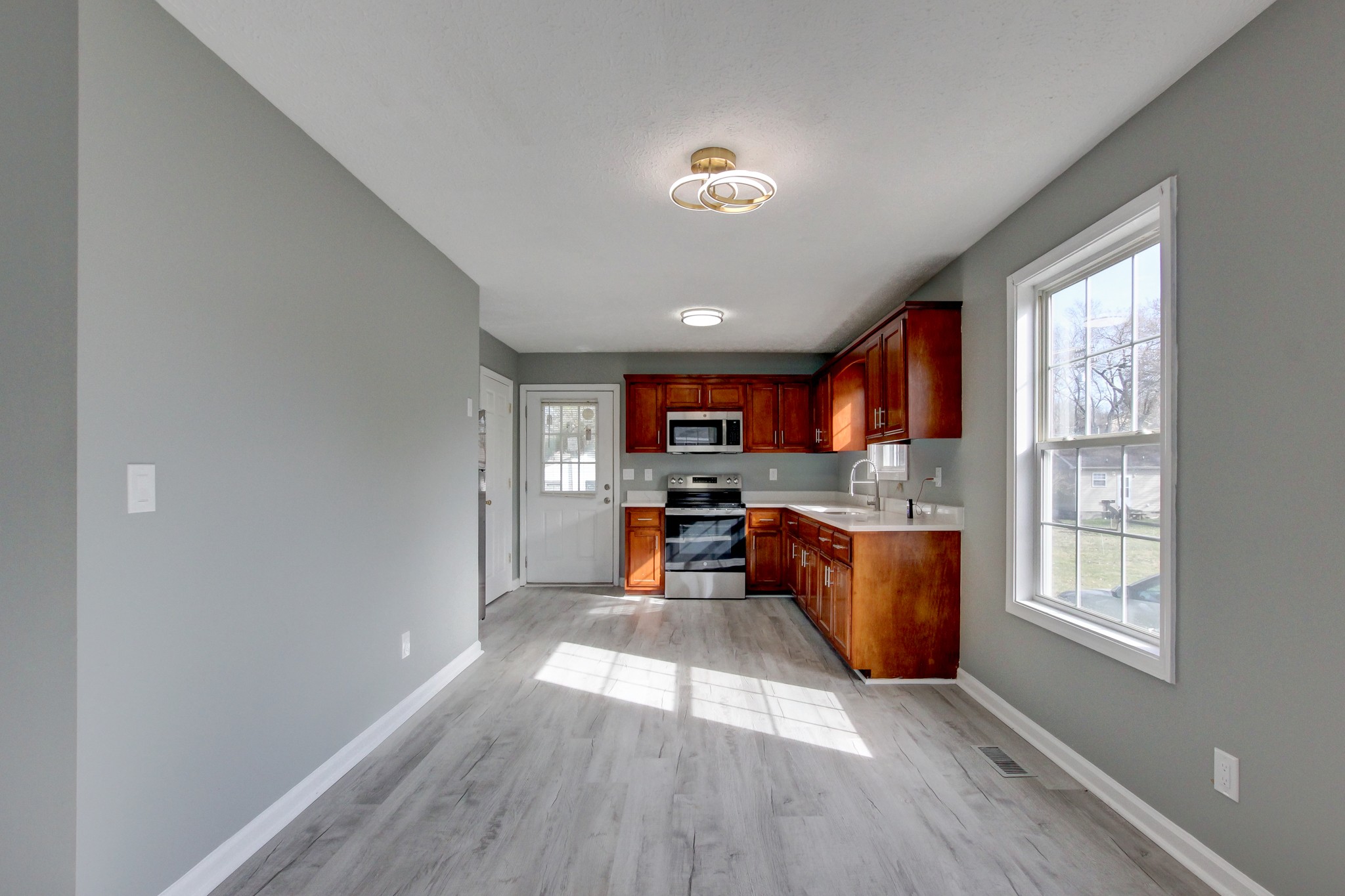 125 Brooks Alley Clarksville TN 37040