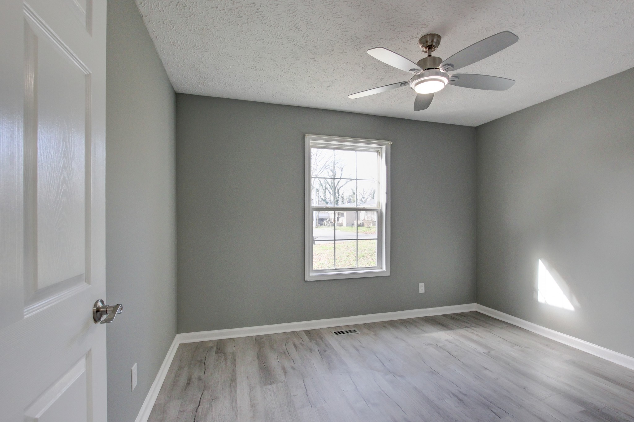 125 Brooks Alley Clarksville TN 37040