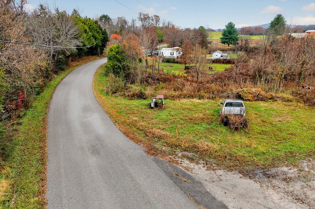 265 N Center Point Acres Walling TN 38587