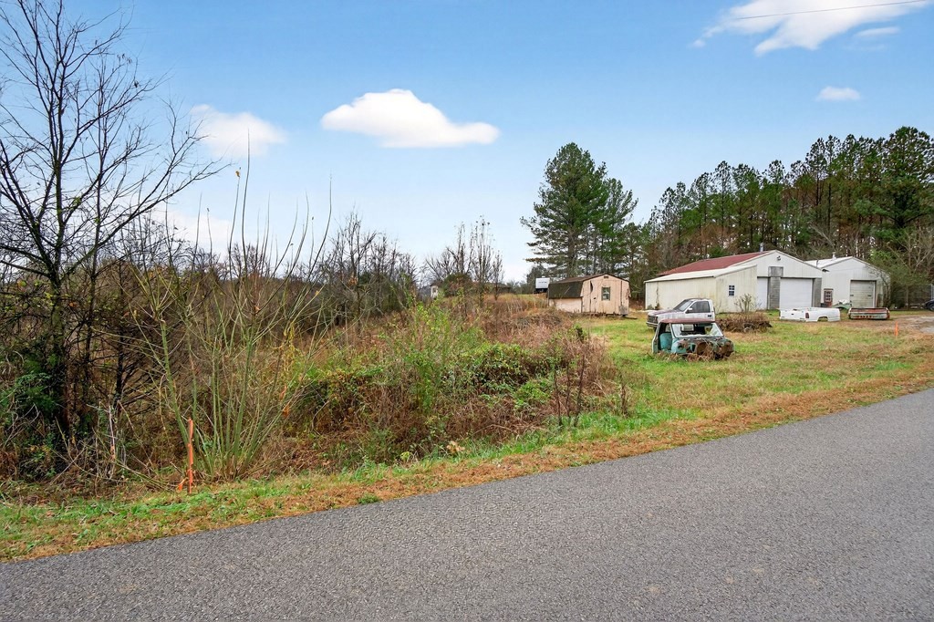 265 N Center Point Acres Walling TN 38587