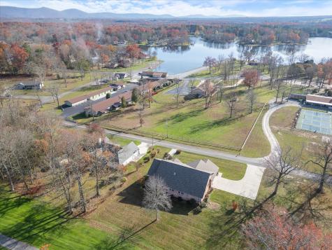 115 Deer Run Circle Crossville TN 38572