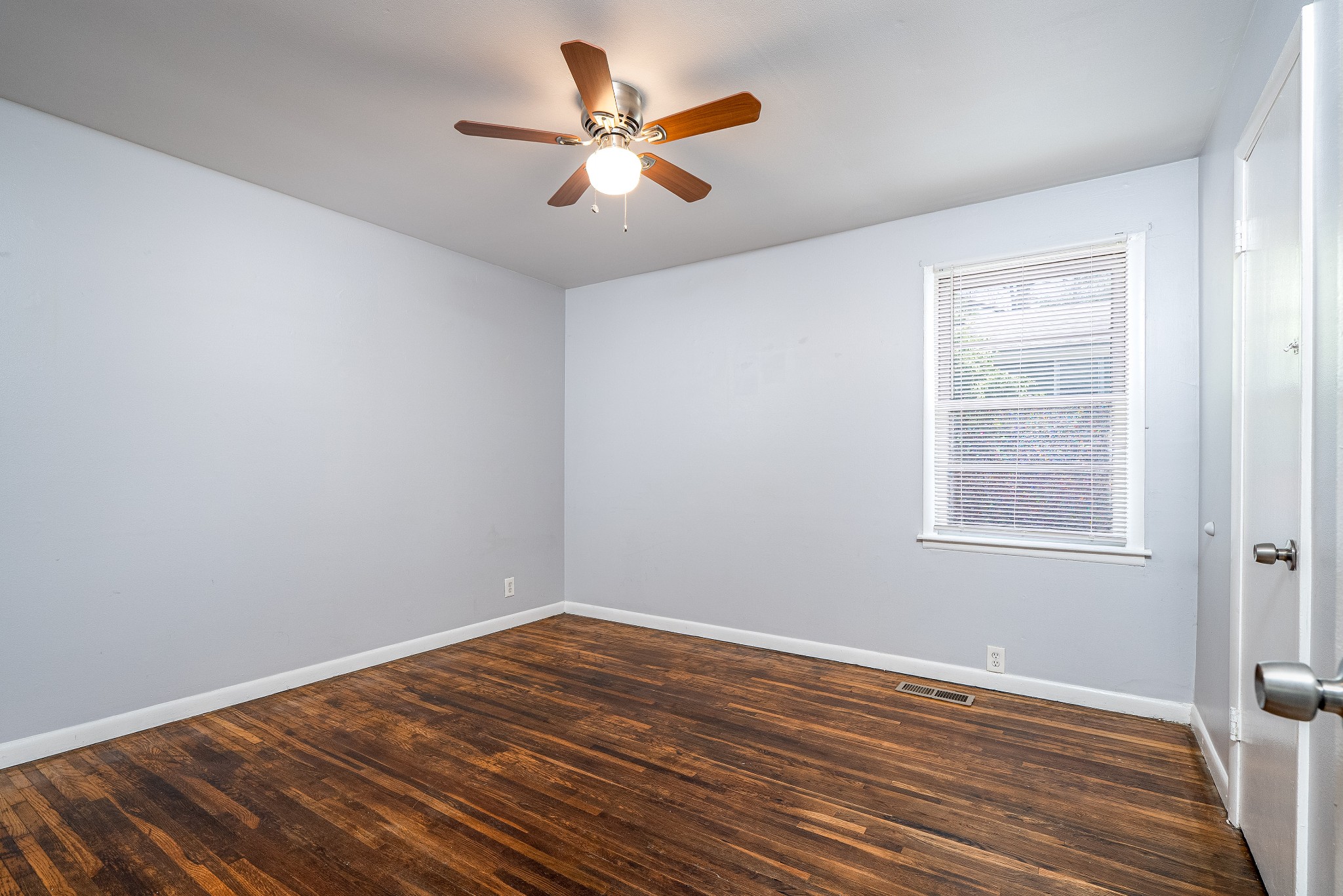 905 Thomas Avenue Nashville TN 37216