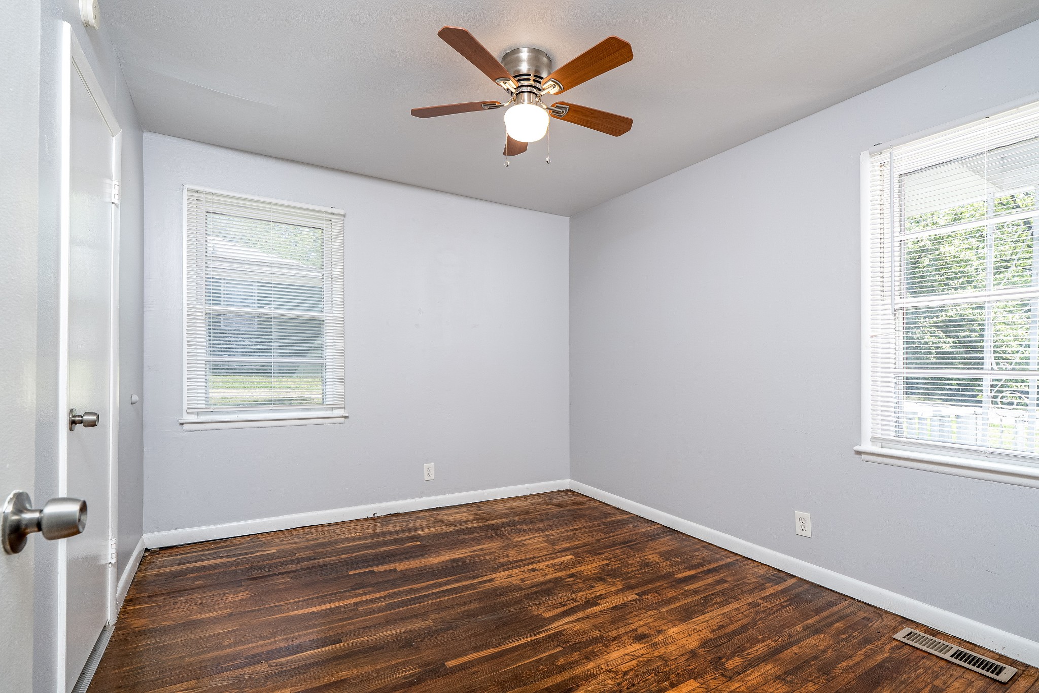 905 Thomas Avenue Nashville TN 37216
