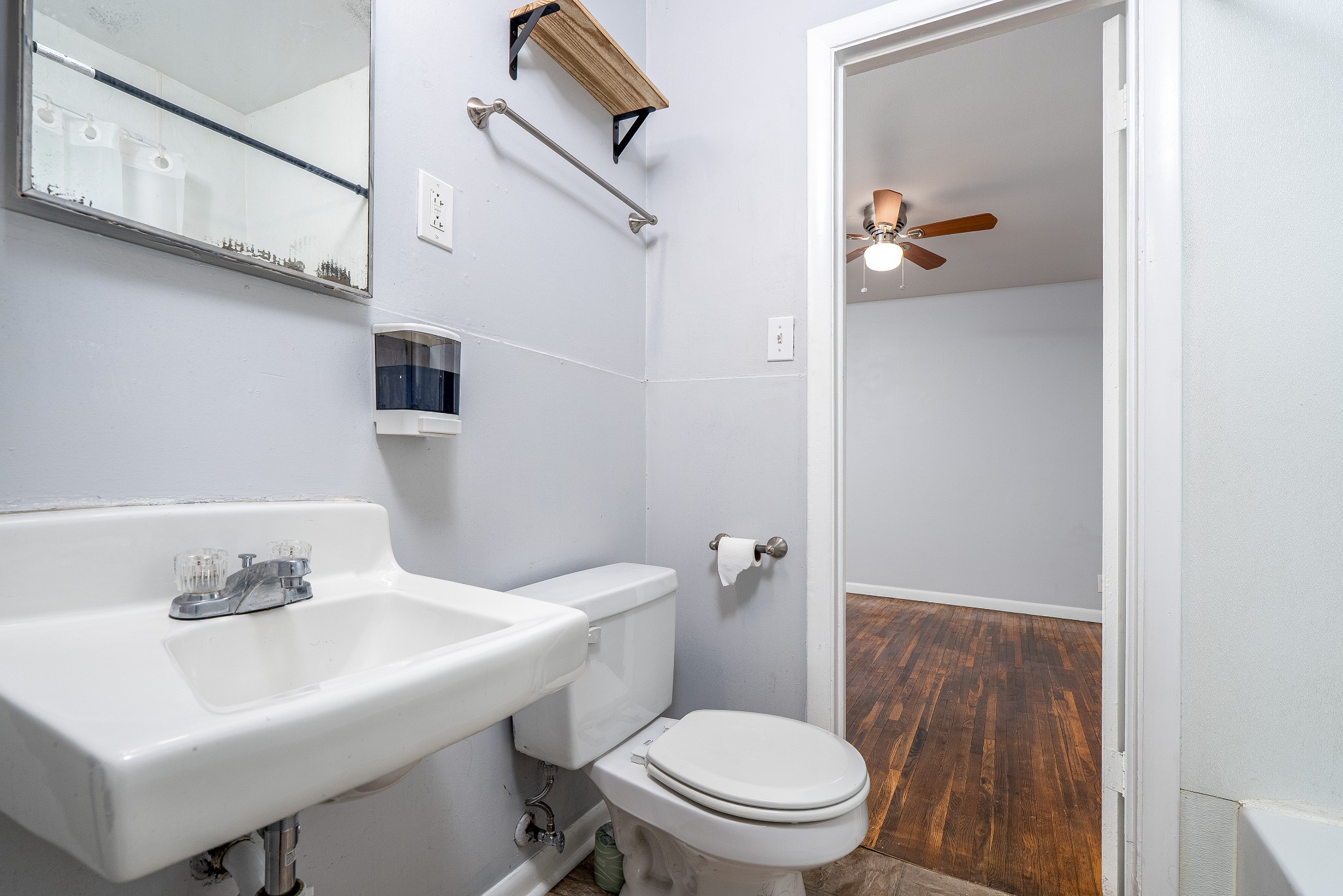 905 Thomas Avenue Nashville TN 37216