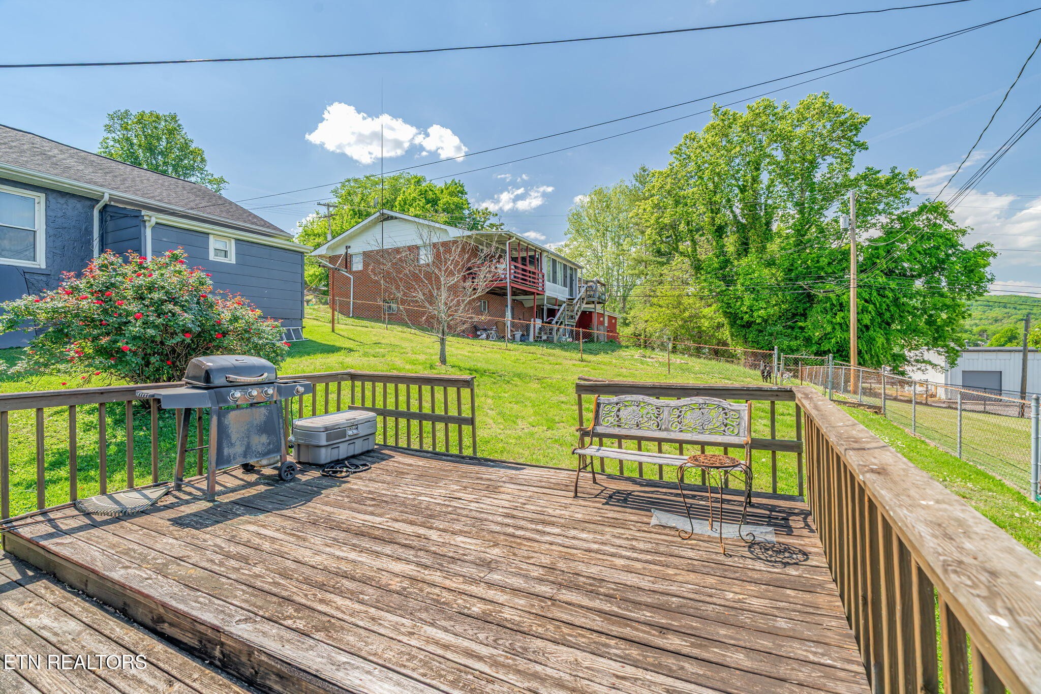 905 Cumberland Street Harriman TN 37748