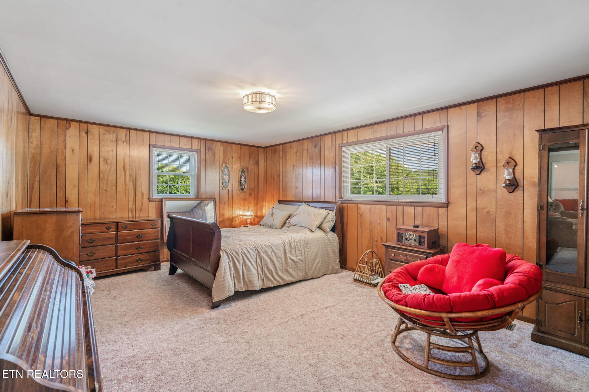 905 Cumberland Street Harriman TN 37748