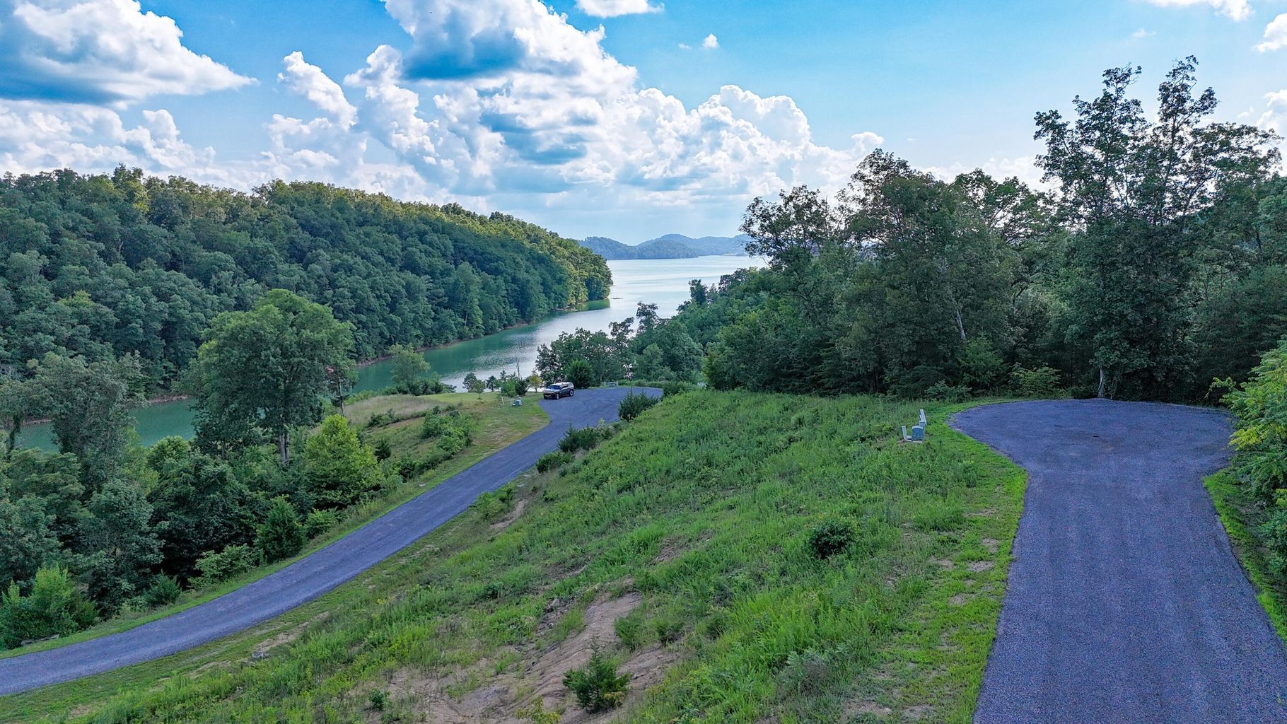 9 Stone Cove Way Dandridge TN 37725