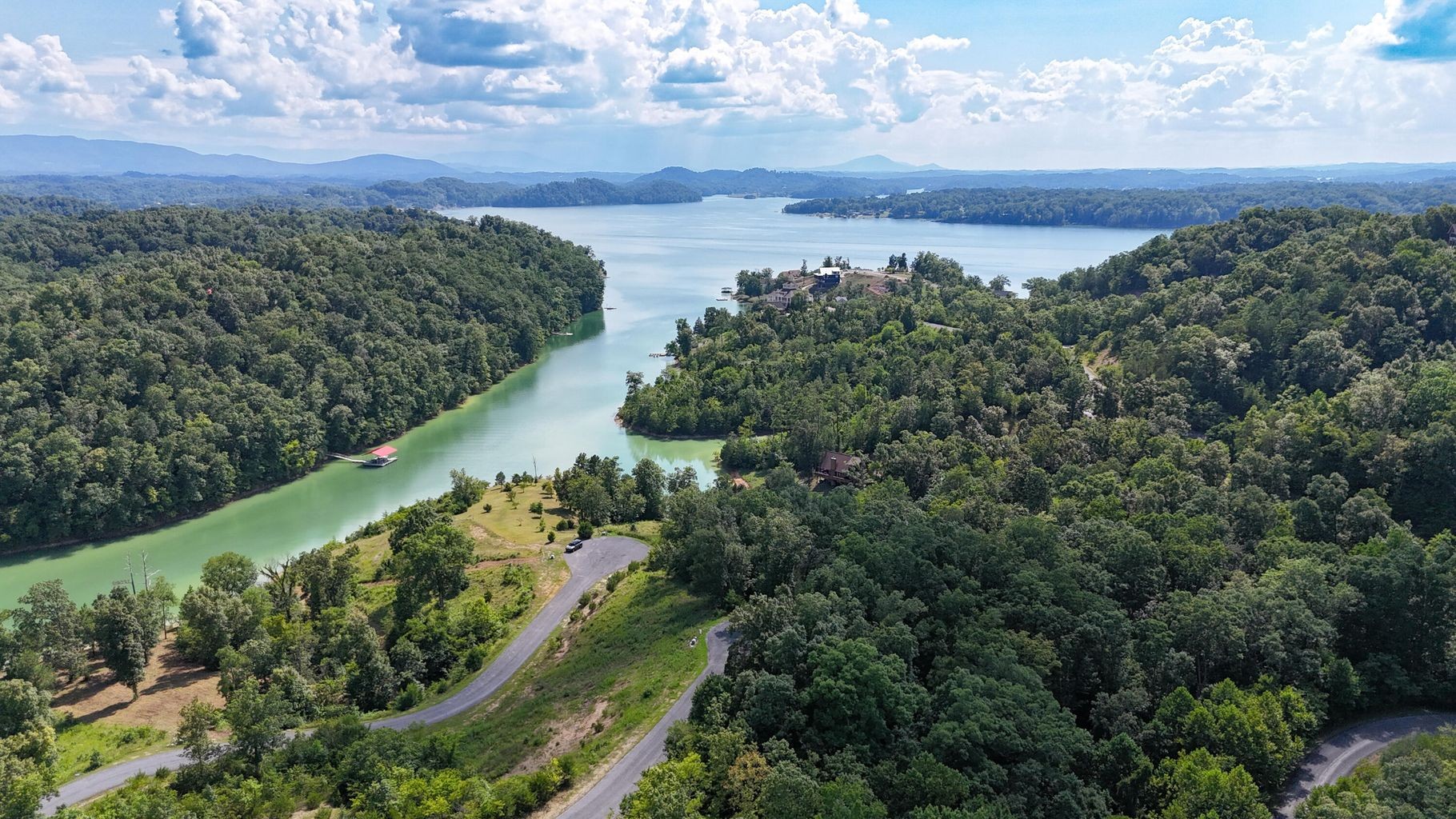 9 Stone Cove Way Dandridge TN 37725