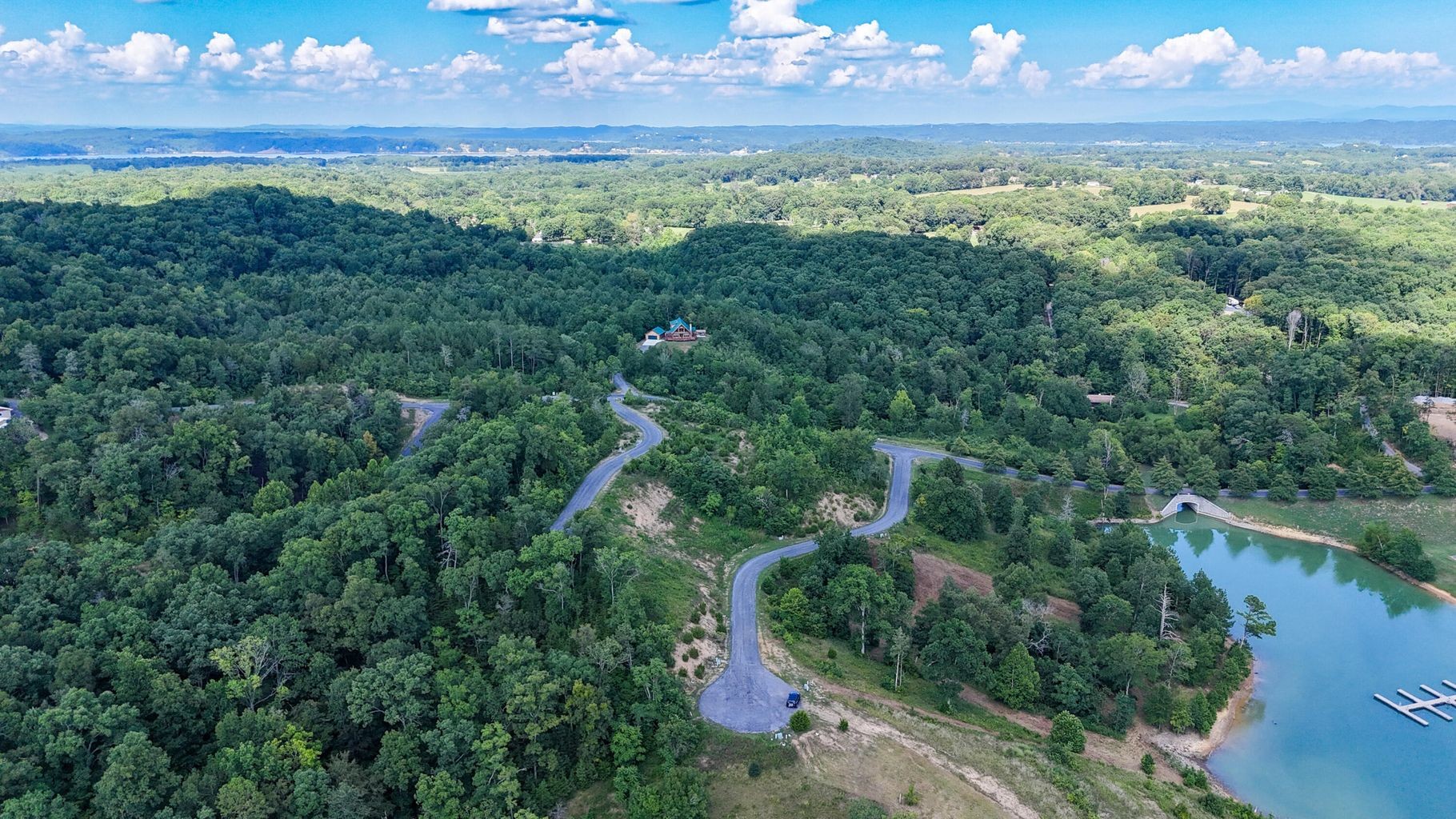 9 Stone Cove Way Dandridge TN 37725