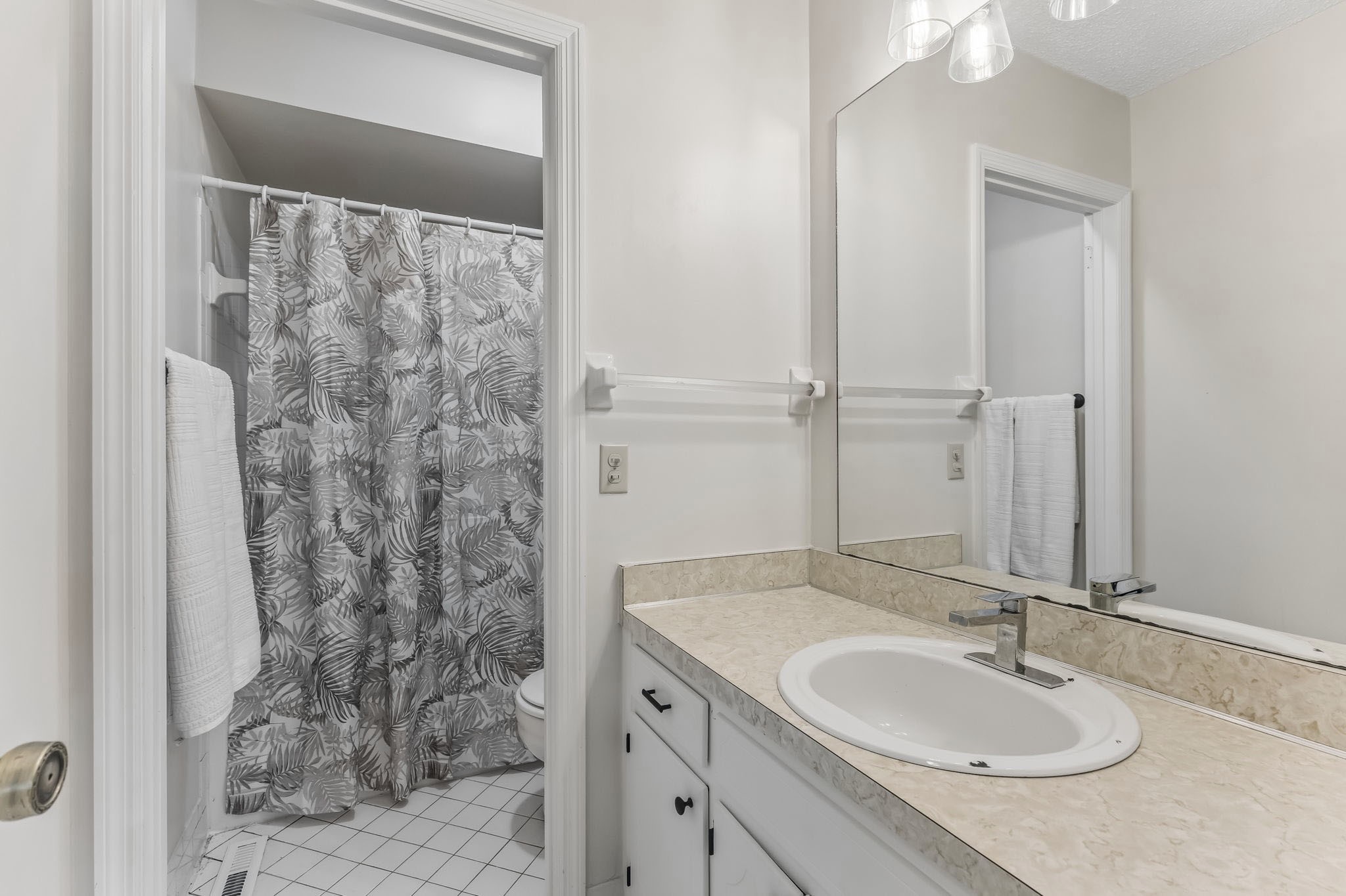 3876 Priest Lake Drive Nashville TN 37217