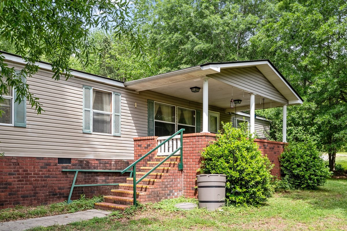6120 Flatwoods Road Camden TN 38320