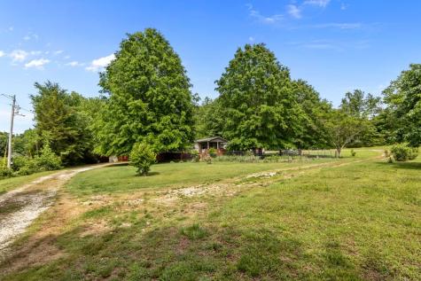 6120 Flatwoods Road Camden TN 38320