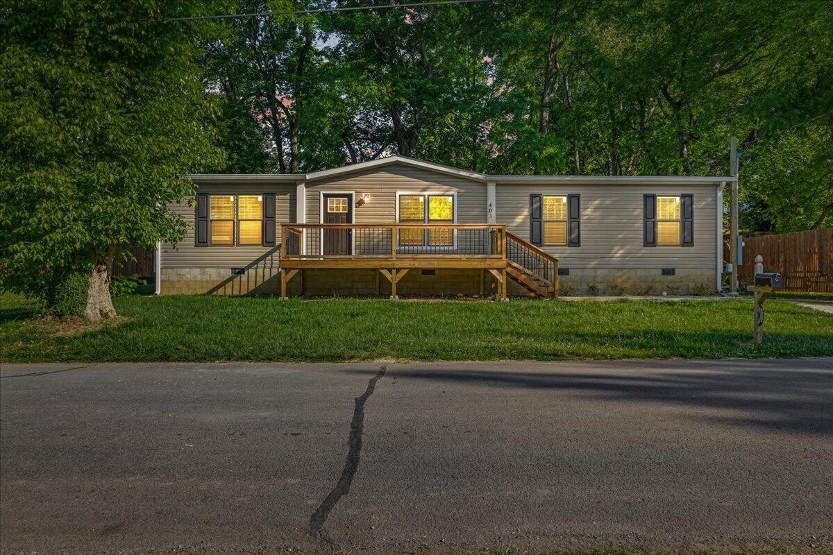 Athens TN, 403 W Bank Street