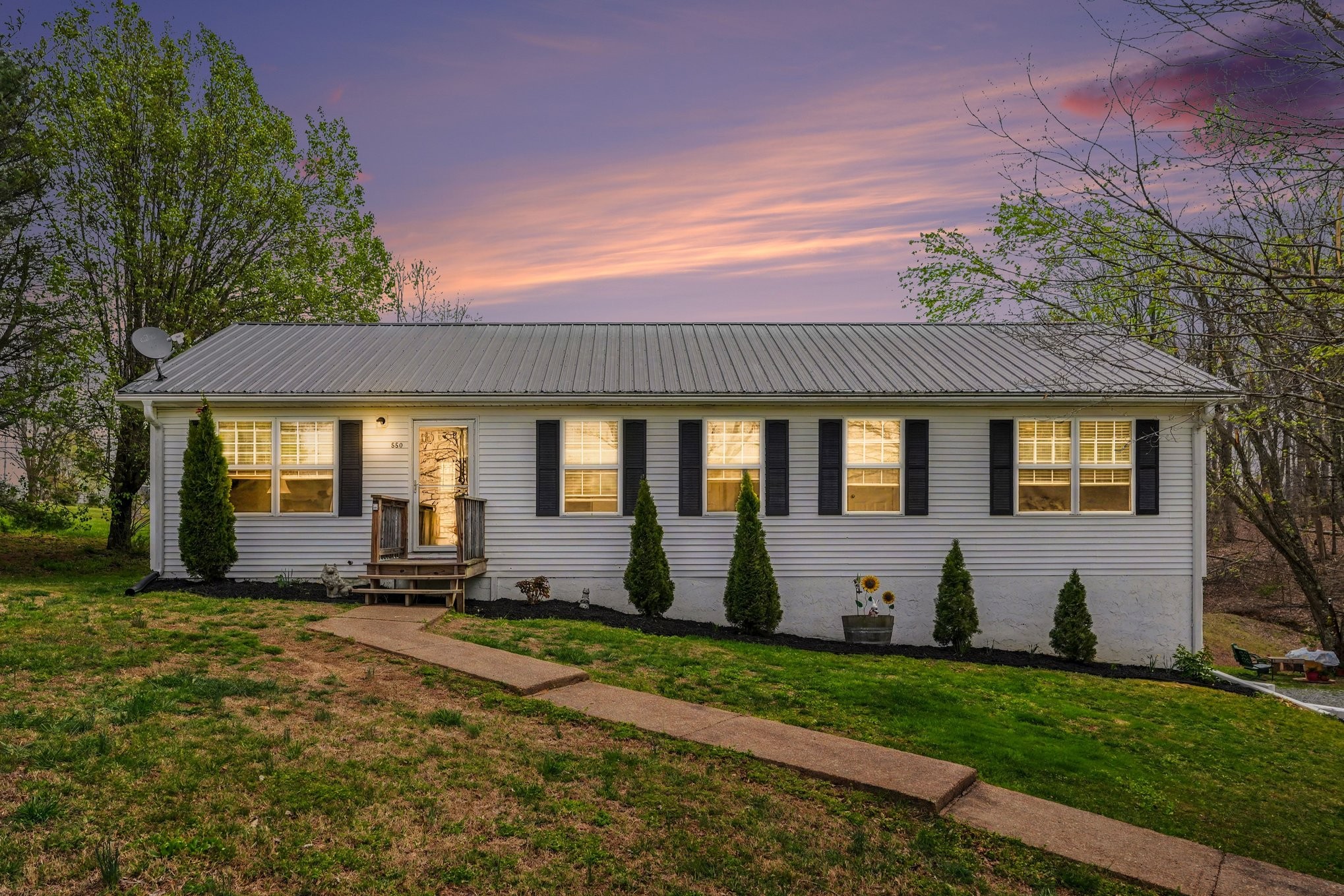 550 Gregory Road Westmoreland TN 37186