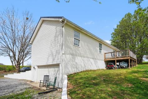550 Gregory Road Westmoreland TN 37186