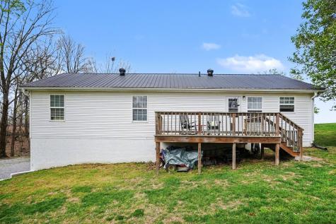 550 Gregory Road Westmoreland TN 37186
