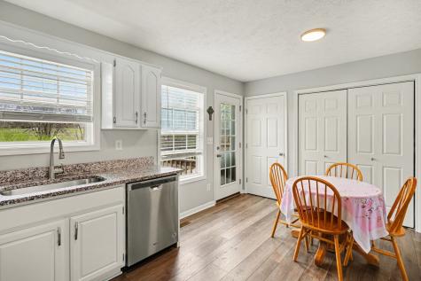 550 Gregory Road Westmoreland TN 37186