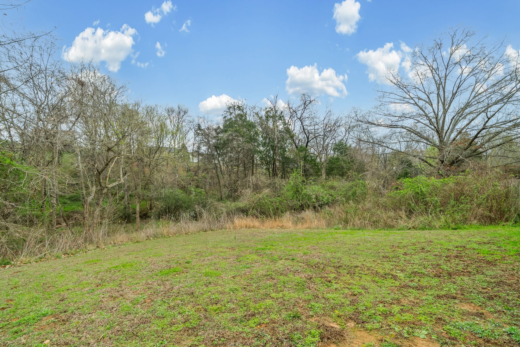 1677 Rains Road Clarksville TN 37042