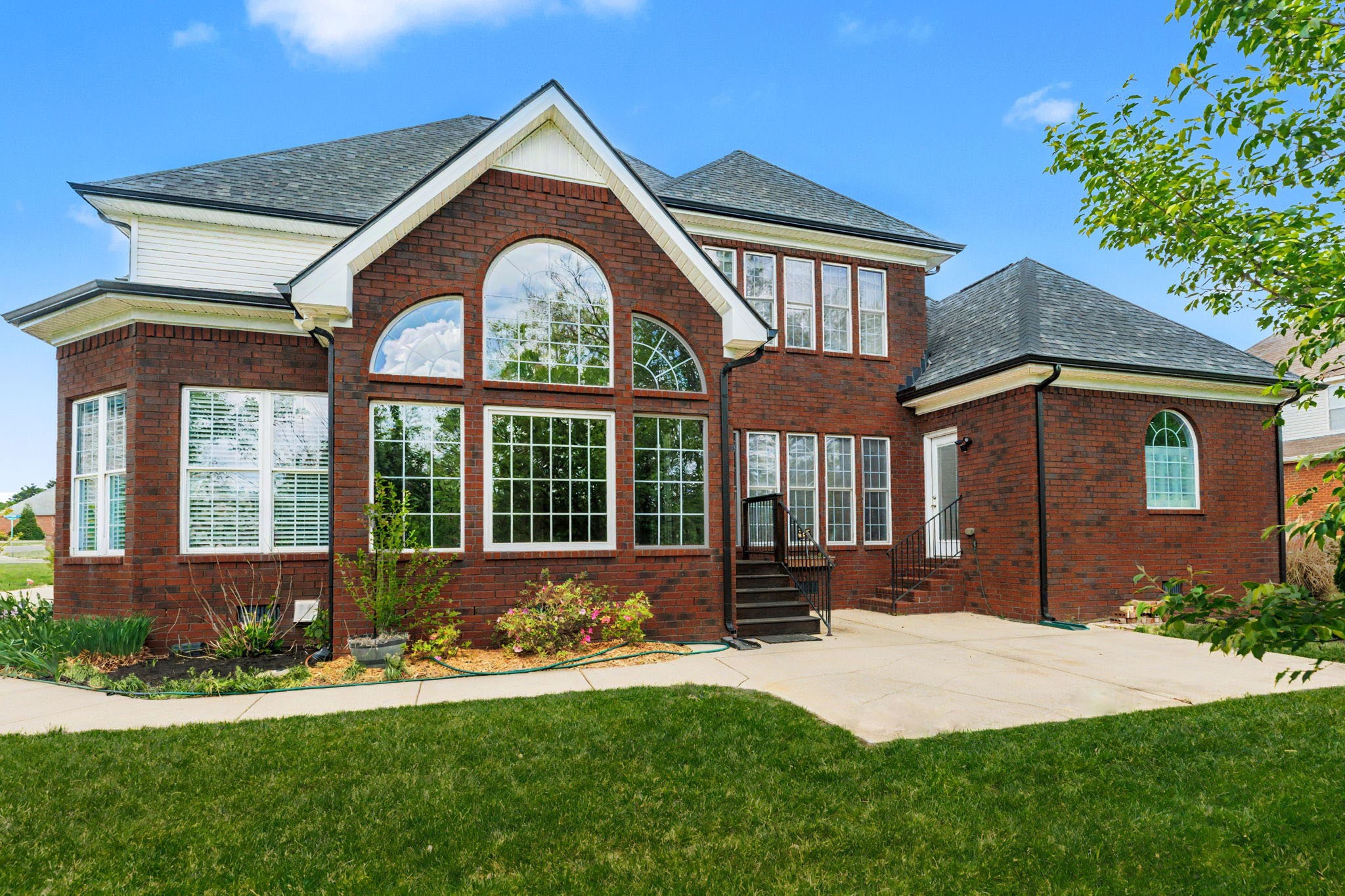 2292 Alexander Boulevard Murfreesboro TN 37130