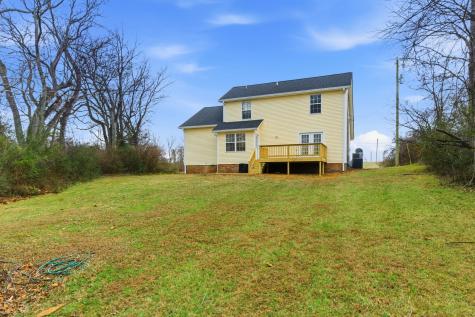 230 Woodruff Road Adams TN 37010