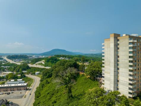 1131 Stringers Ridge Road Chattanooga TN 37405